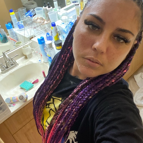 Meet your Posher, Meaghan - Picture 2 of 3